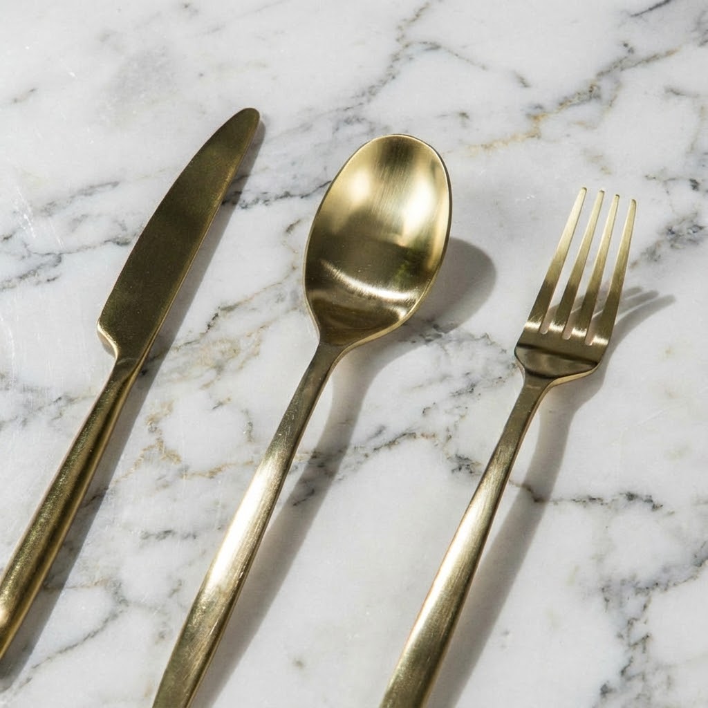 Altro Flatware