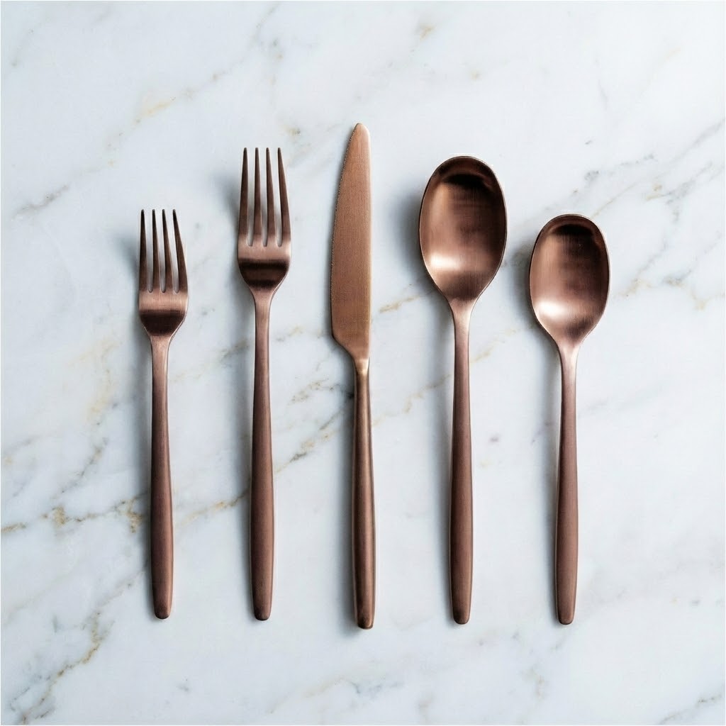 Altro Flatware
