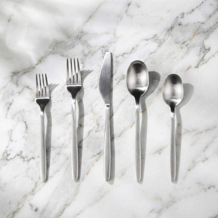 Tira Flatware